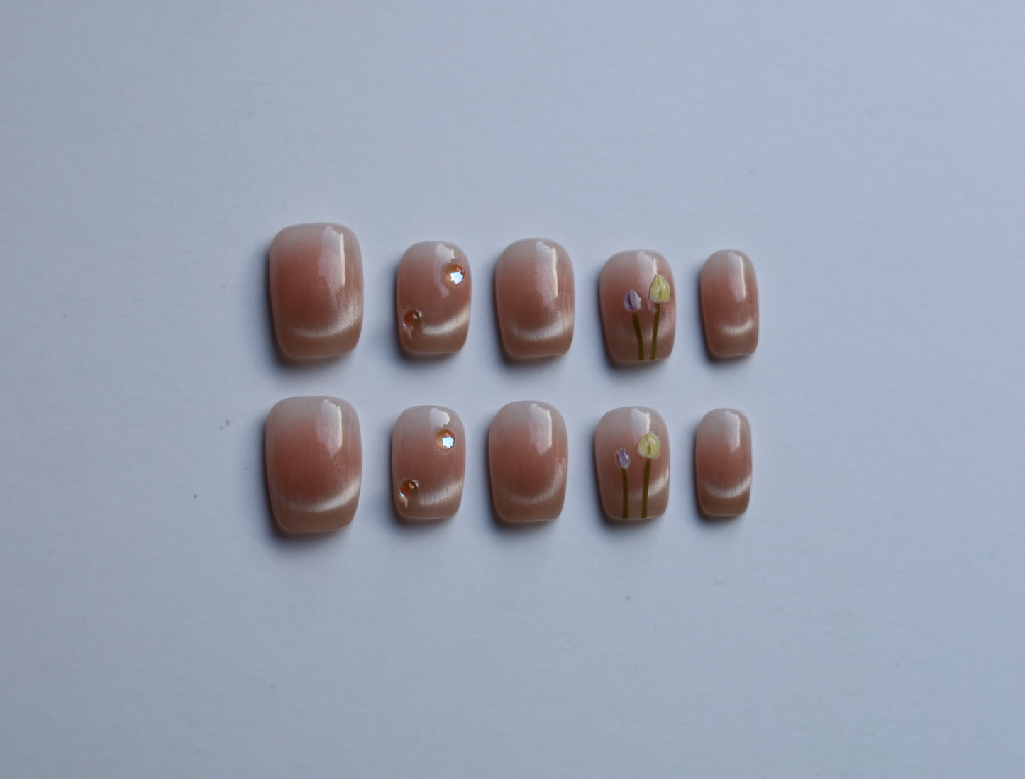 Subtle Garden🌷- handmade luxury ✨ Press on nails